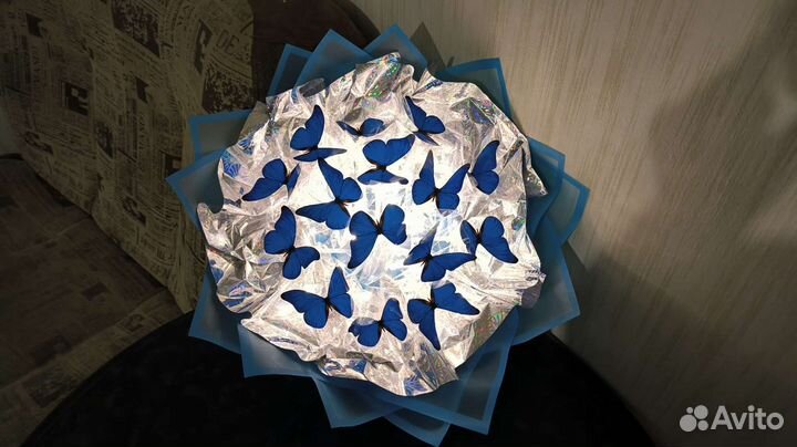 Букет из бабочек светящийся