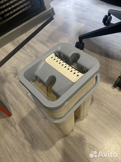 Швабра с ведром и отжимом