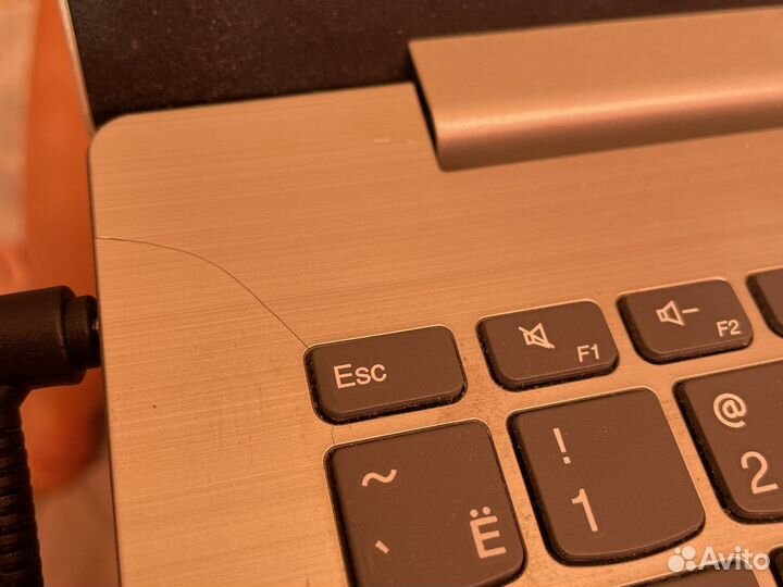 Ноутбук lenovo
