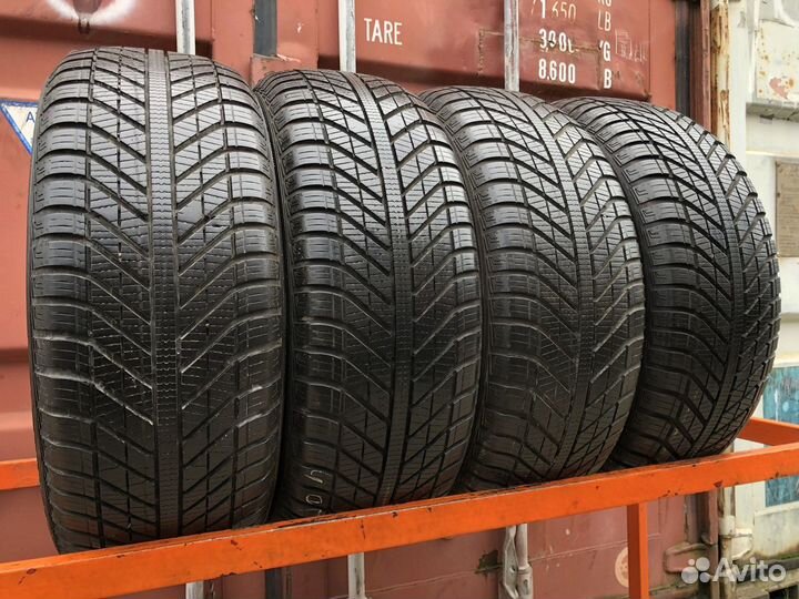 Goodyear Vector 4Seasons 205/50 R17