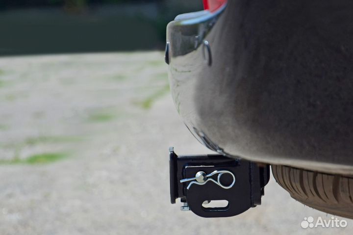 Фаркоп toyota LC 200 c 2007 съемный квадрат