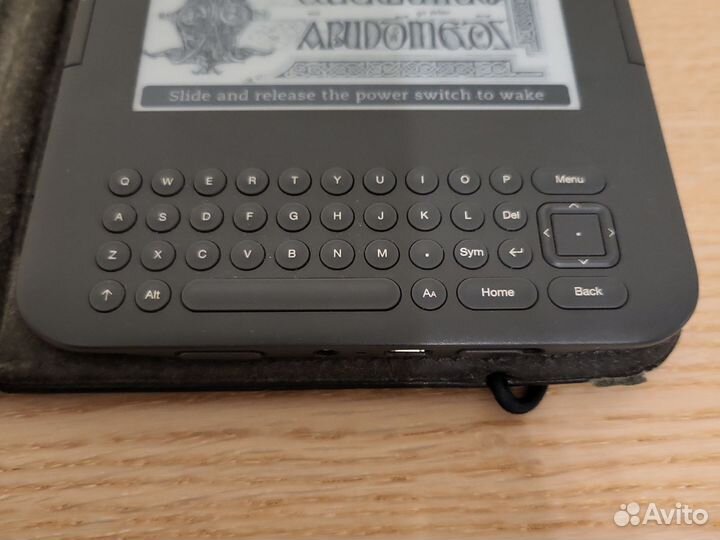 Электронная книга Amazon kindle 3 keyboard