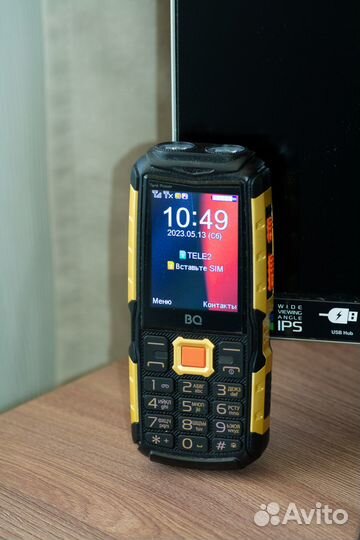 Телефон BQ Tank Rower