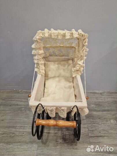 Детская коляска ретро