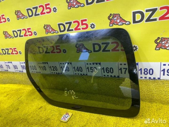 Стекло собачника заднее левое Suzuki Jimny 145563