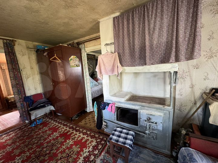 Дом 28 м² на участке 6 га