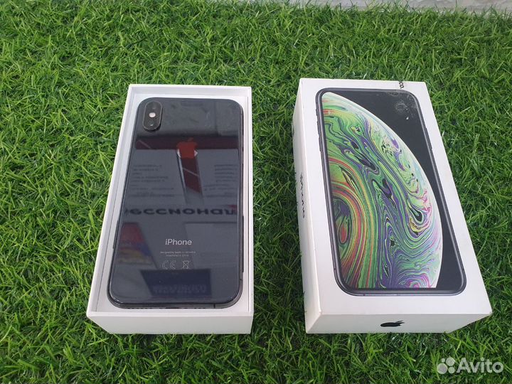 iPhone Xs, 64 ГБ