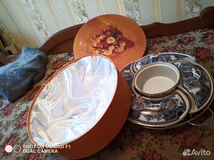 Менажница фарфоровая