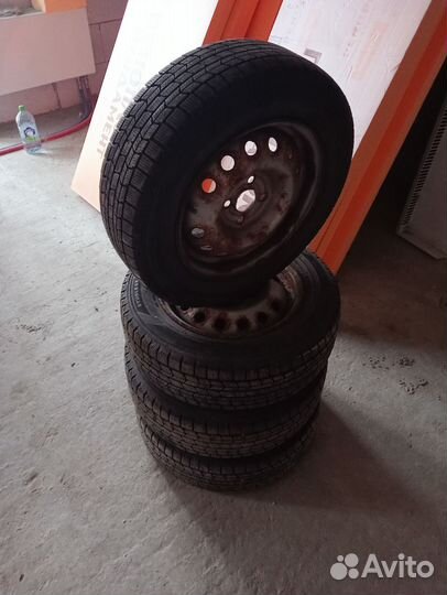 Dunlop Graspic DS3 175/70 R14