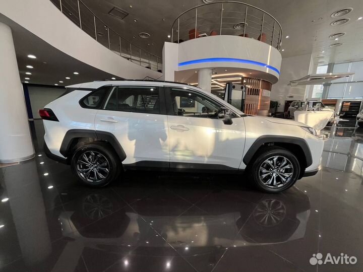 Toyota RAV4 2.0 CVT, 2024