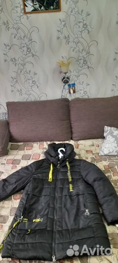 Продам зимний пуховик 54р