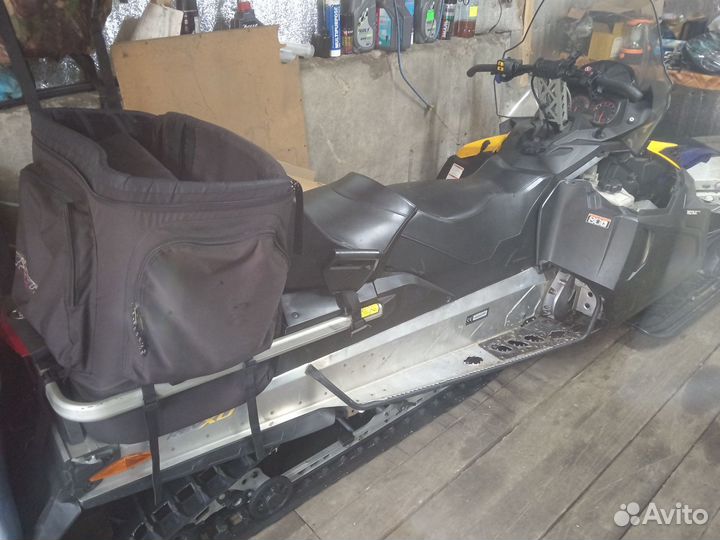 BRP Ski-doo tundra wt 550