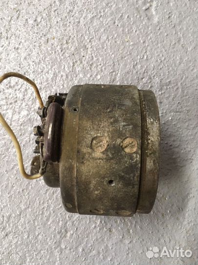 Ретро генератор 6в