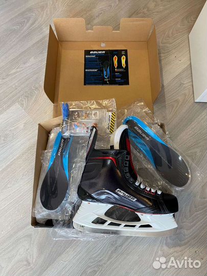 Хоккейные коньки bauer vapor 1x