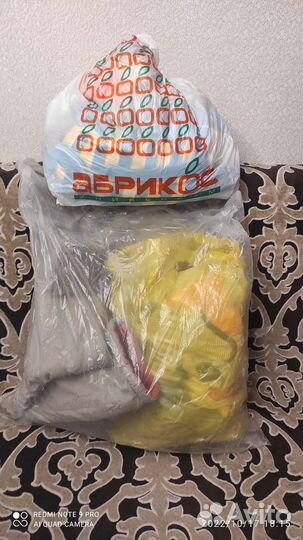 Отдам пакет вещей