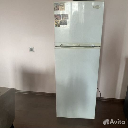 Продам холодильник