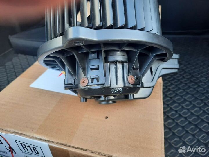 Моторчик печки Kia Rio 3 / Hyundai Solaris