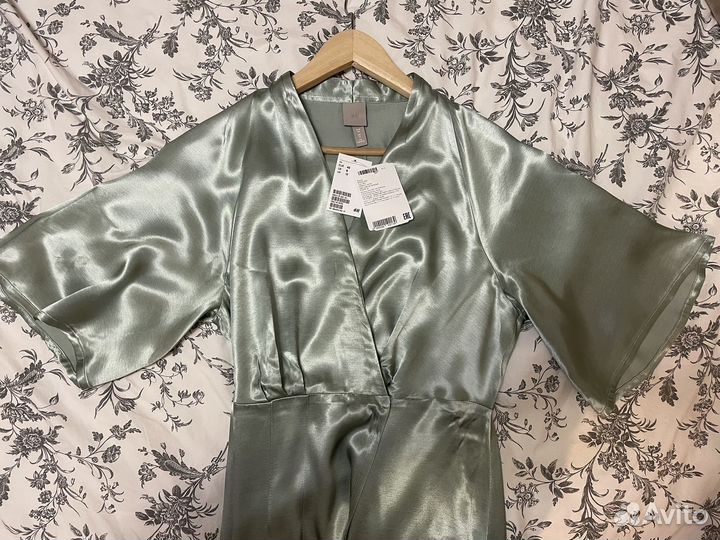 Платье H&M атласное
