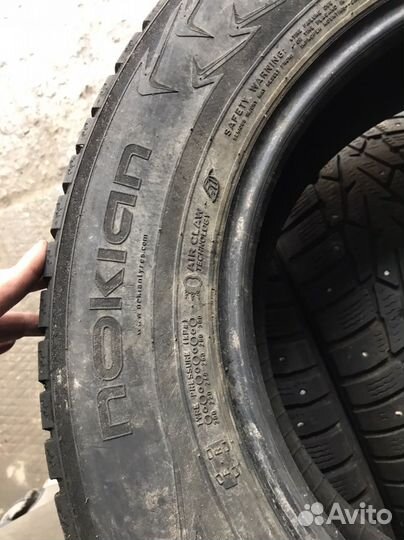 Nokian Tyres Hakkapeliitta 7 215/65 R16 21S