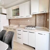 3-к. квартира, 100 м², 4/5 эт.