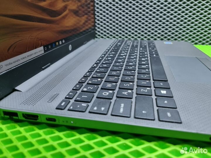 Ноутбук HP Pentium Gold/4Gb/SSD 256