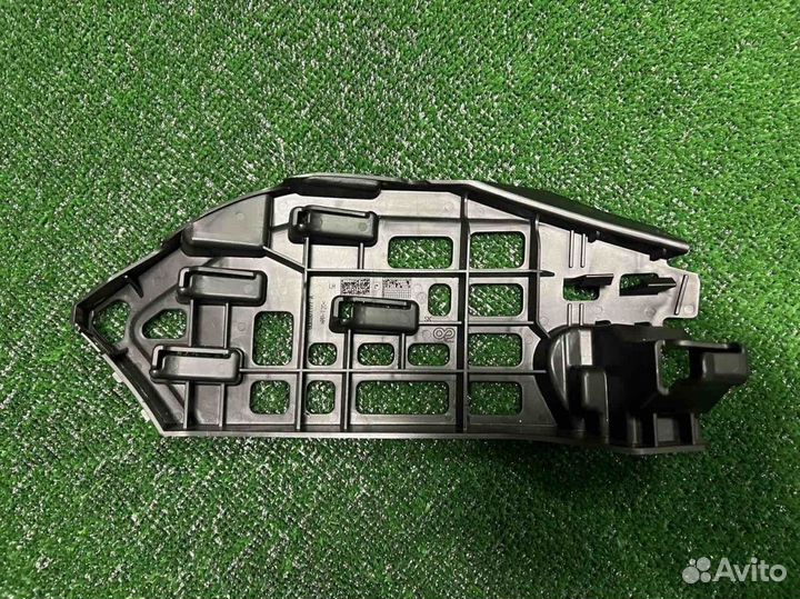 Кронштейн бампера левый VW Polo 05-09 4638