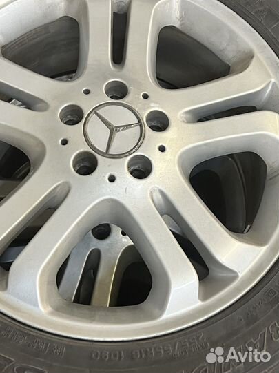 Оригинальные диски Mercedes R18 с резиной Dunlop