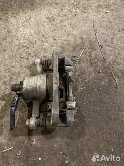 Передние суппорта Daewoo Matiz