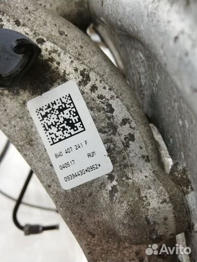 Кулак поворотный передний Audi A5 B9 8W