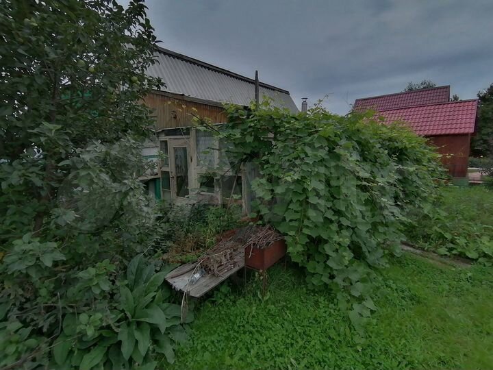 Дом 24 м² на участке 6 сот.