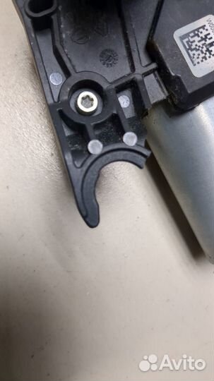 Двигатель стеклоочистителя задний Nissan Rogue, 2017