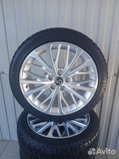 Колеса в сборе зимние 225/45 R 18 Toyota Camry
