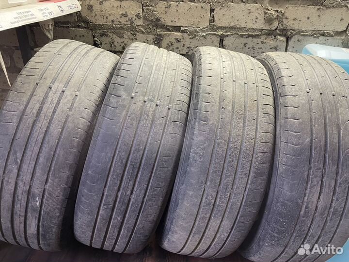 Continental ContiPremiumContact 215/55 R18