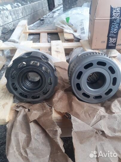 Hitachi zx350lcn качающий узел