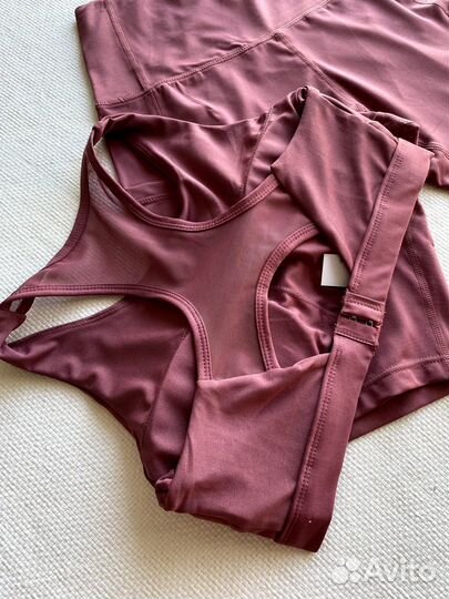 Костюм для фитнеса