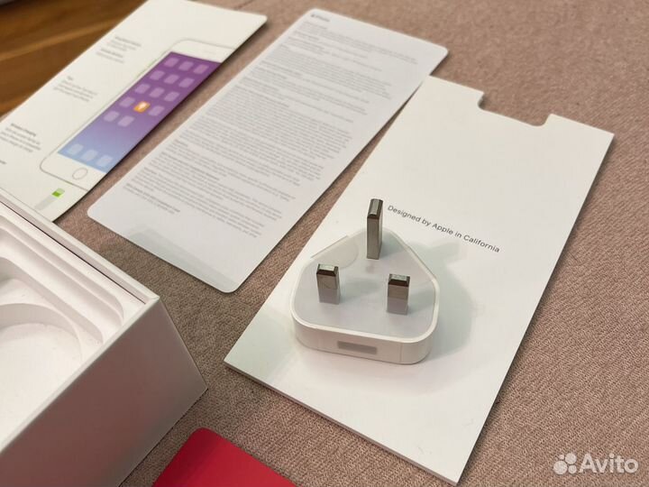 Коробка от iPhone 8 red 256 гб