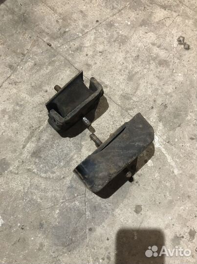 Подушка двигателя Форд Рейнджер Мазда вт50 В2500