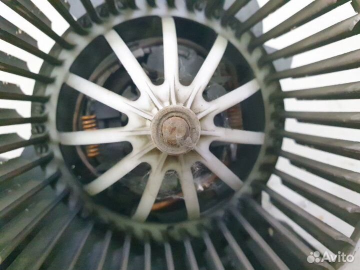 Вентилятор моторчик печки Audi Q7 4LB 4.2 2007