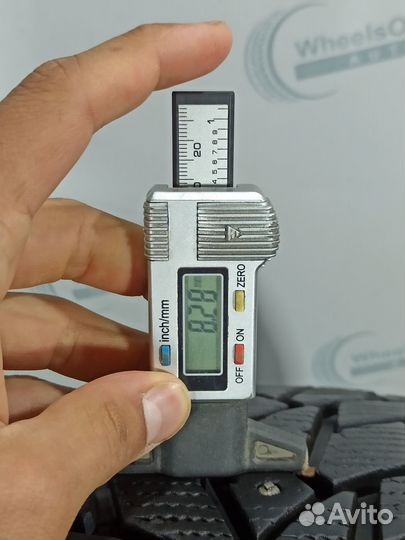 Dunlop SP Winter Ice 02 225/50 R17 98T