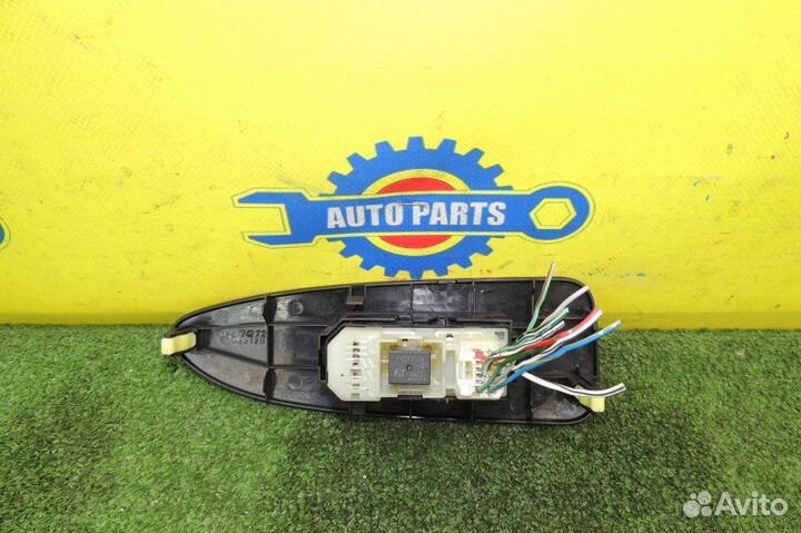 Блок управления стеклоподъемниками задний левый