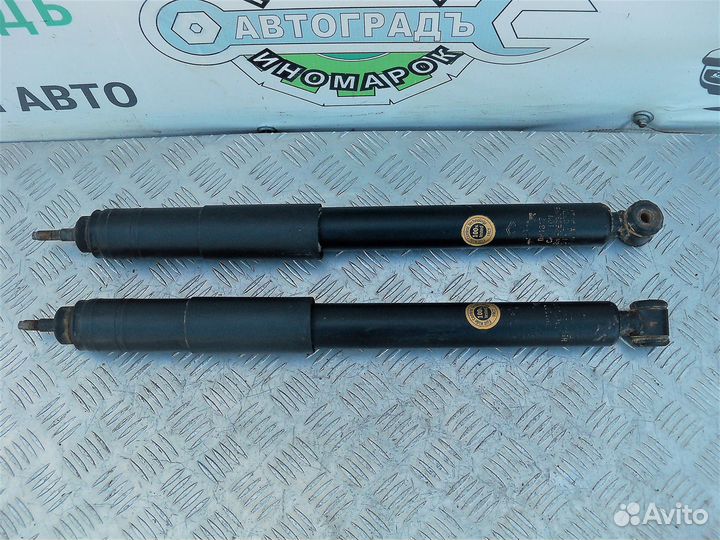 Амортизатор задний Mercedes Benz W210 1998г седан