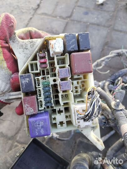 Проводка таета витц/Toyota Vitz 98-05г 1л мт