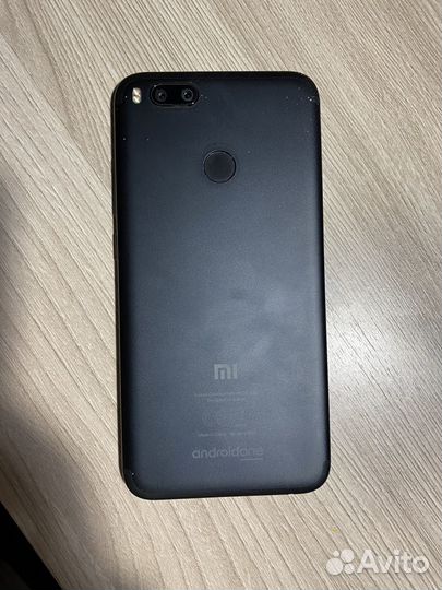 Телефон Xiaomi A1