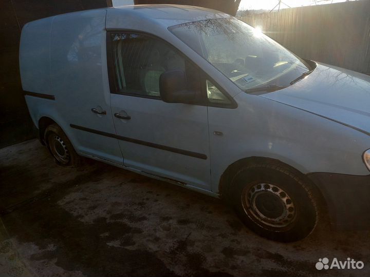 На разбор фольцваген кадди 2006г 2.0 SDI диз