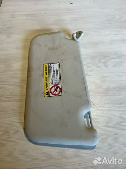 Козырек солнцезащитный передний правый Ford Focus