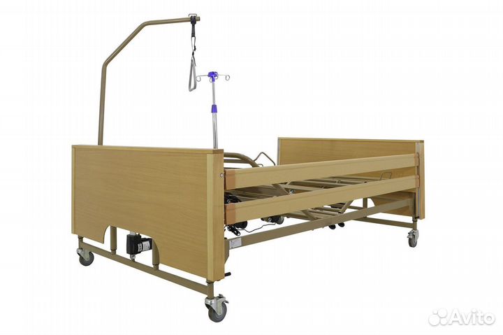 Широкая медицинская кровать 140 см