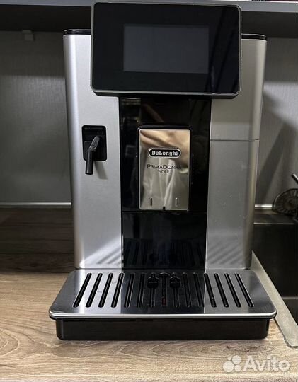 Кофемашина DLonghi primadonna soul