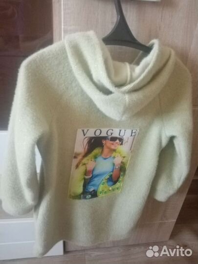 Теплая кофта для девочки. Размер 40