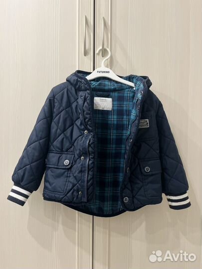 Демисезонная куртка на мальчика р-р 98