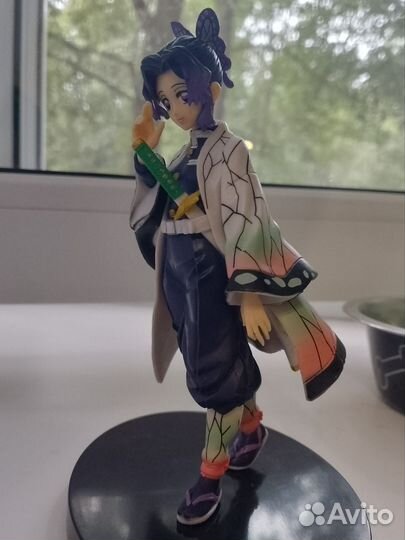 Аниме фигурка шинобу кочо